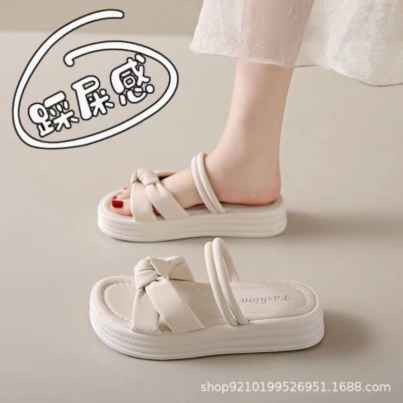踩屎感软底凉鞋女外穿夏季休闲