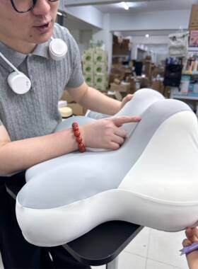 250玩手机神器趴趴枕1个