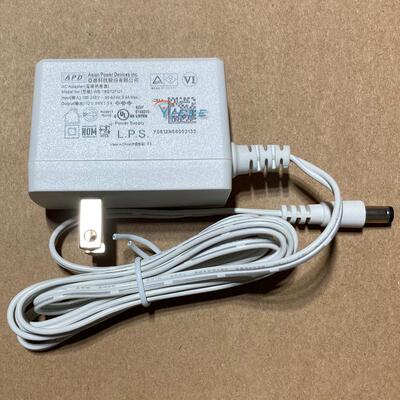 APD AC Adapter Model No WB-18Q12FU1  12V1.5A Power Supply