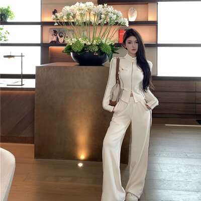 实拍春立领运动小香风显瘦上衣女外套长裤套装