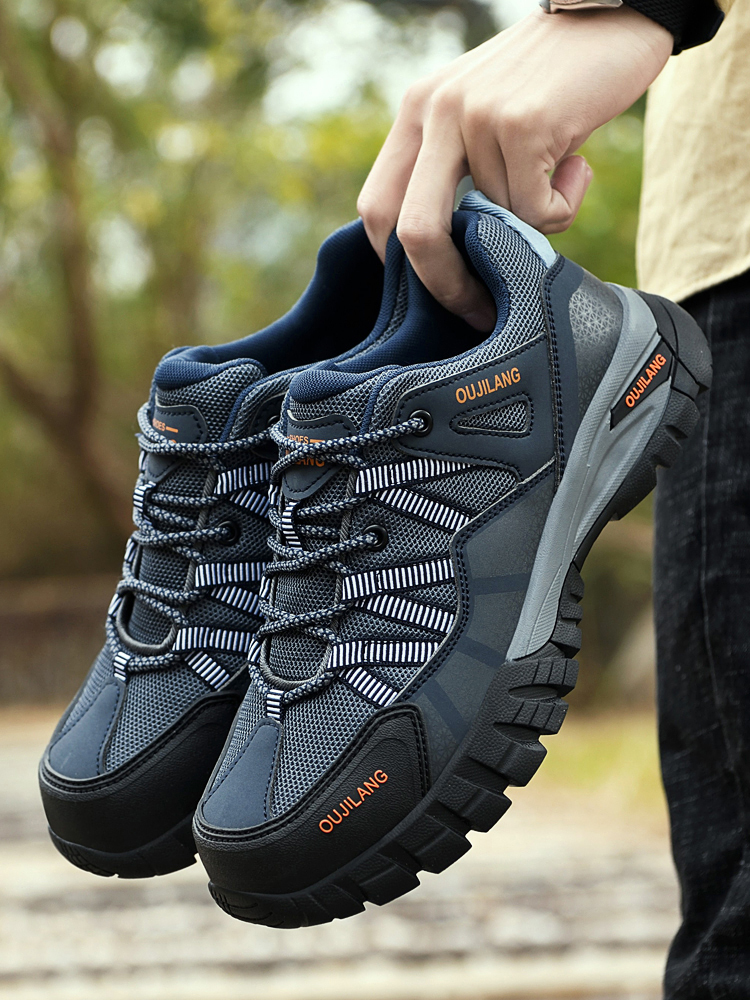 2025新款劳保鞋男士防砸轻便软底耐磨绝缘工地夏季透气高端安全鞋