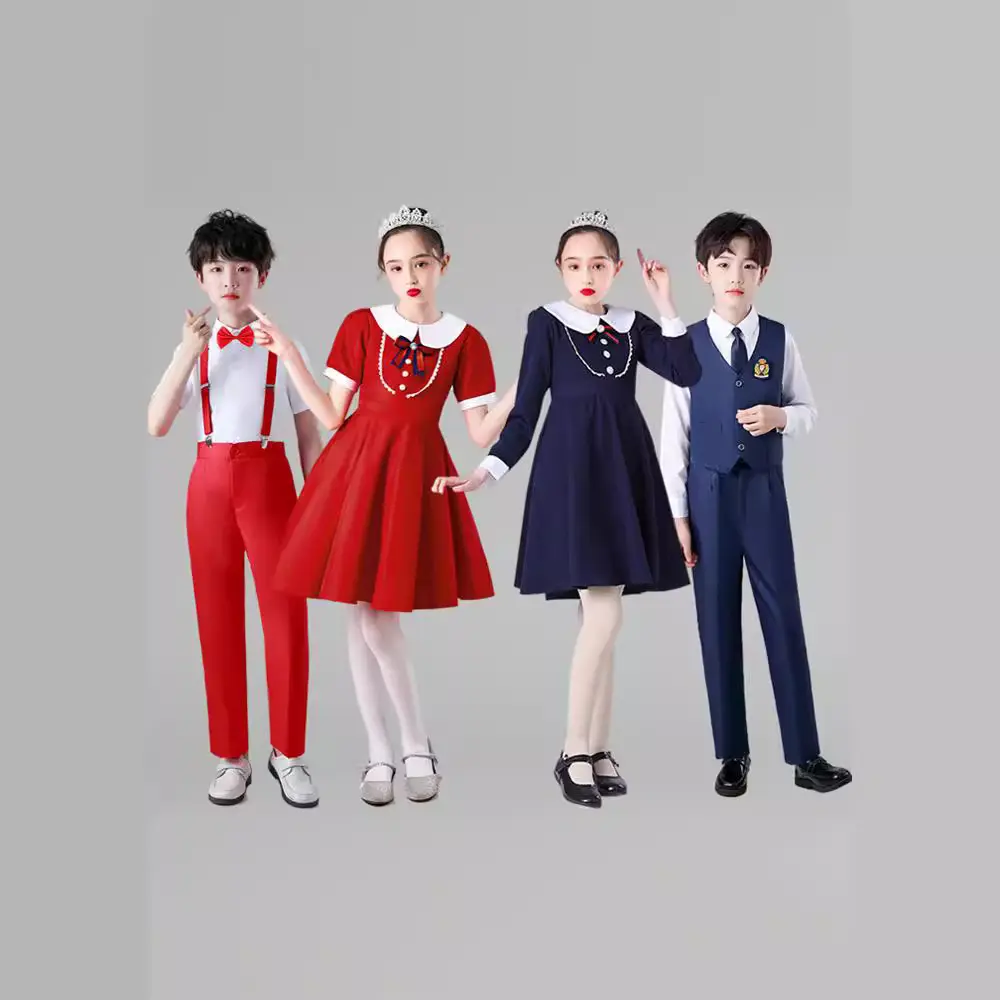 中小学生大合唱服装合唱团诗歌