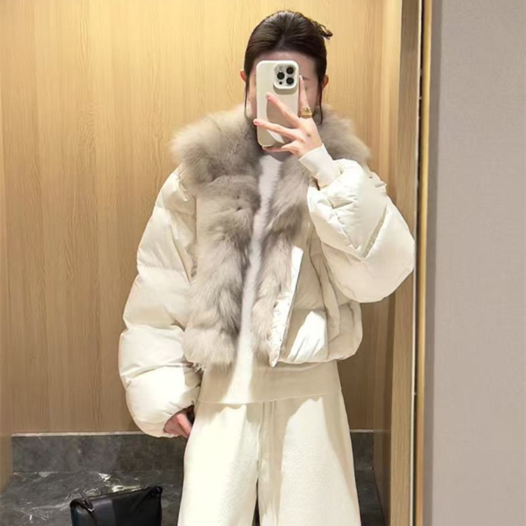 白色毛领短款羽绒服外套派克服女