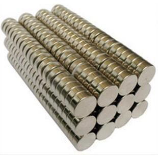 稀土强磁铁圆形直径8 磁钢 3mm 钕铁硼吸铁石 强力强磁铁8X3mm