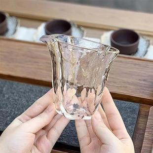 厂家高硼硅玻璃分茶器家用功夫茶具海棠花造型匀杯锤纹公道杯