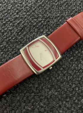 Awasteoftime浪费时间 vintage红色中古手表小众复古皮革石英手表