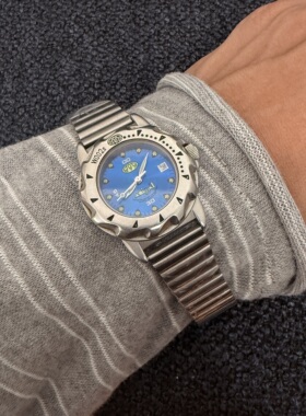 Awasteoftime浪费时间 深蓝色中古手表男复古小众日历显示手表