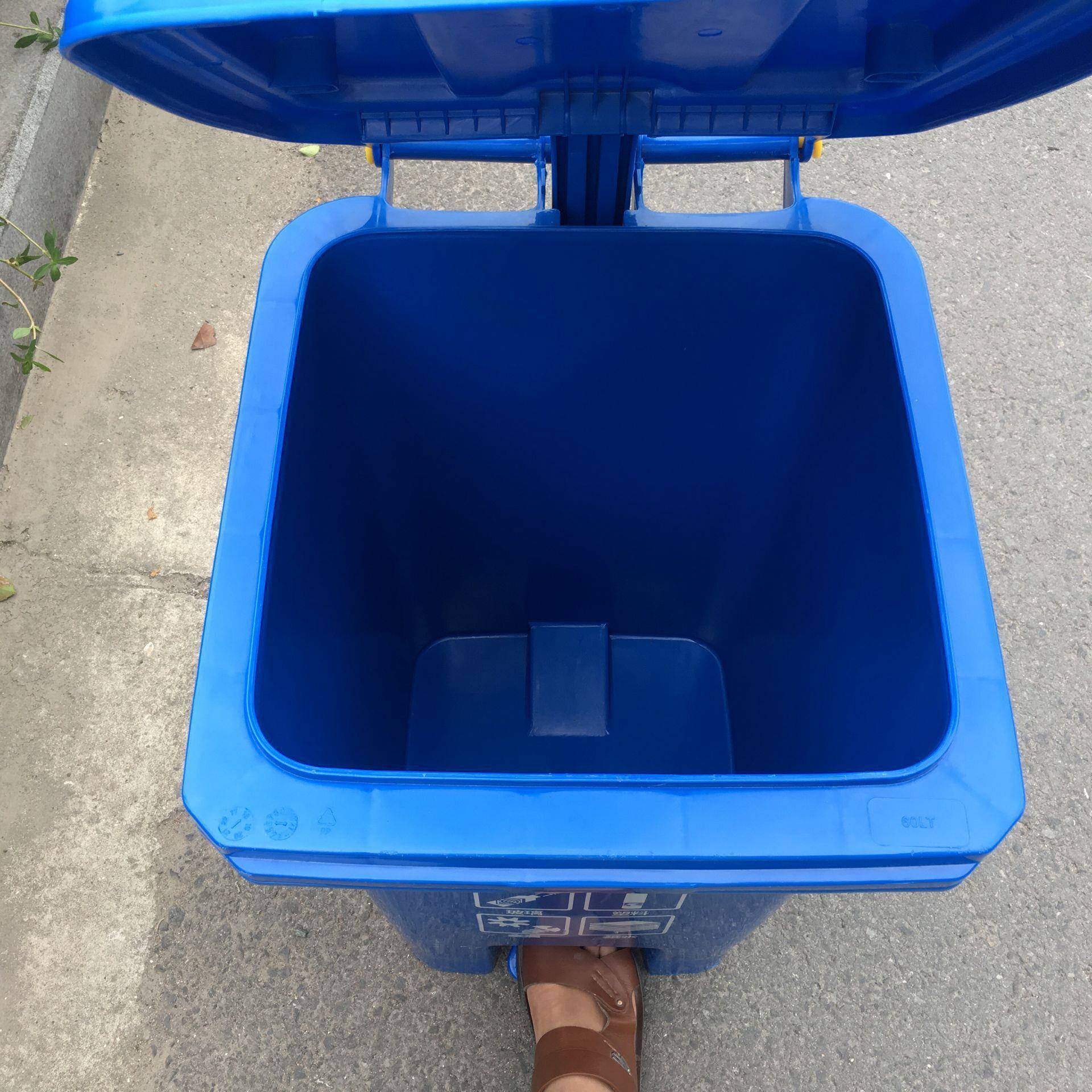 60L户外塑料盖垃圾箱600升物业街分类垃圾桶6L脚踏脚带踩道TC-195