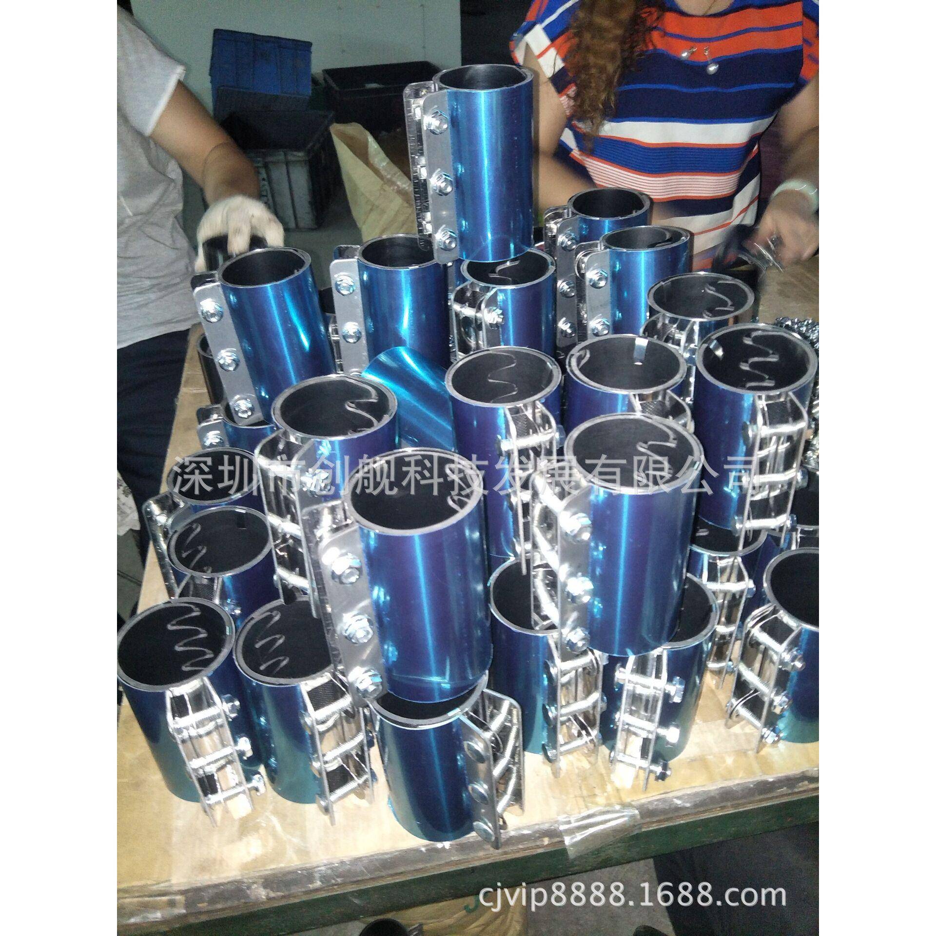 定不锈钢管夹厂；不锈；钢589不管玻璃夹；管子固锈钢管管夹；