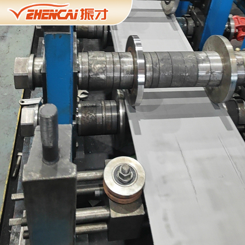 c生产线檩条异型钢设备型钢装潢彩钢瓦护栏全自动冷弯成型机设备