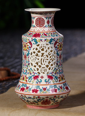 景德镇中式仿古镂空小花瓶家居装饰品青花花瓶瓷盘粉彩三件套批发