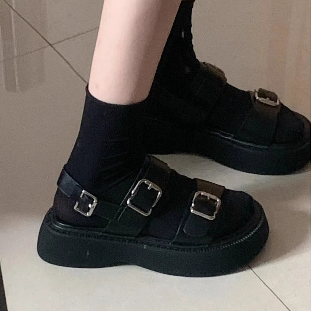网红露趾时装凉鞋女2025夏季新款复古学生外穿韩版百搭厚底配裙子
