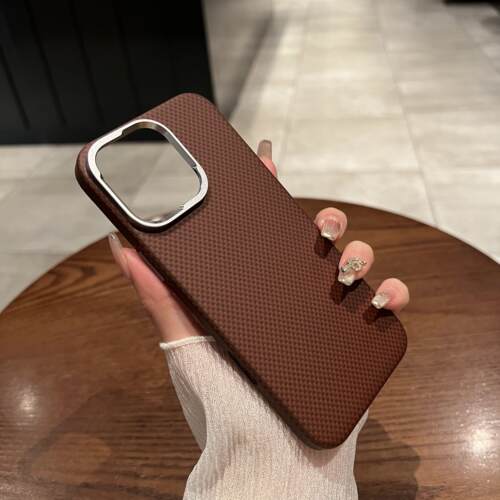 适用于iPhone16pro手机保护壳