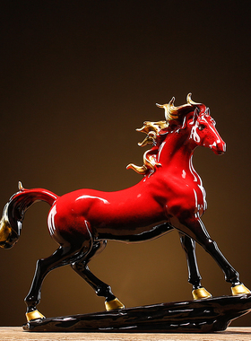 陶瓷红色马摆件生肖马工艺品马到成功发财家居玄关办公室装饰礼品