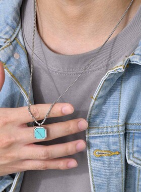 个性绿松石方块吊坠潮男时尚钛钢项链黑色滴油小众高级感男生配饰