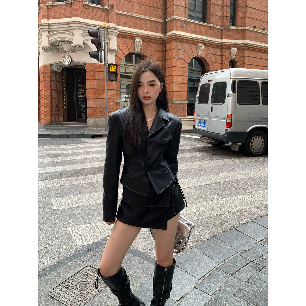 黑色皮衣短款收腰女2025年秋季气质pu皮小