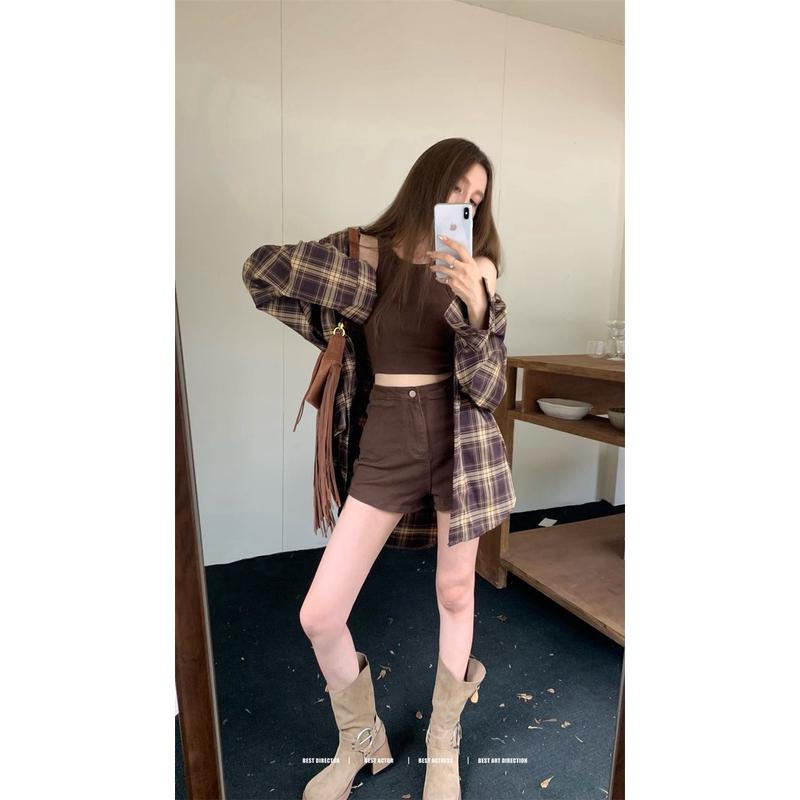 美式复古套装春季中长款格子衬衫女吊带背心短裤美拉德穿搭三件套