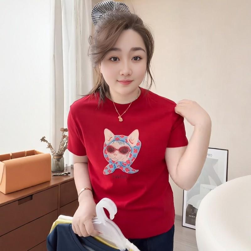 轻奢高货大码气质减龄红色圆领正肩t恤女夏季胖mm宽松显瘦内搭打
