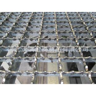 定制防锯齿形型钢格栅板热镀锌波浪齿踏步走道沟盖板滑齿钢格板
