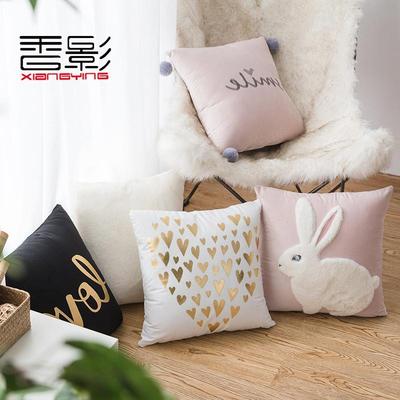 2025新款抱枕沙发客厅轻奢高级感少女心靠枕可爱粉色ins风靠垫套