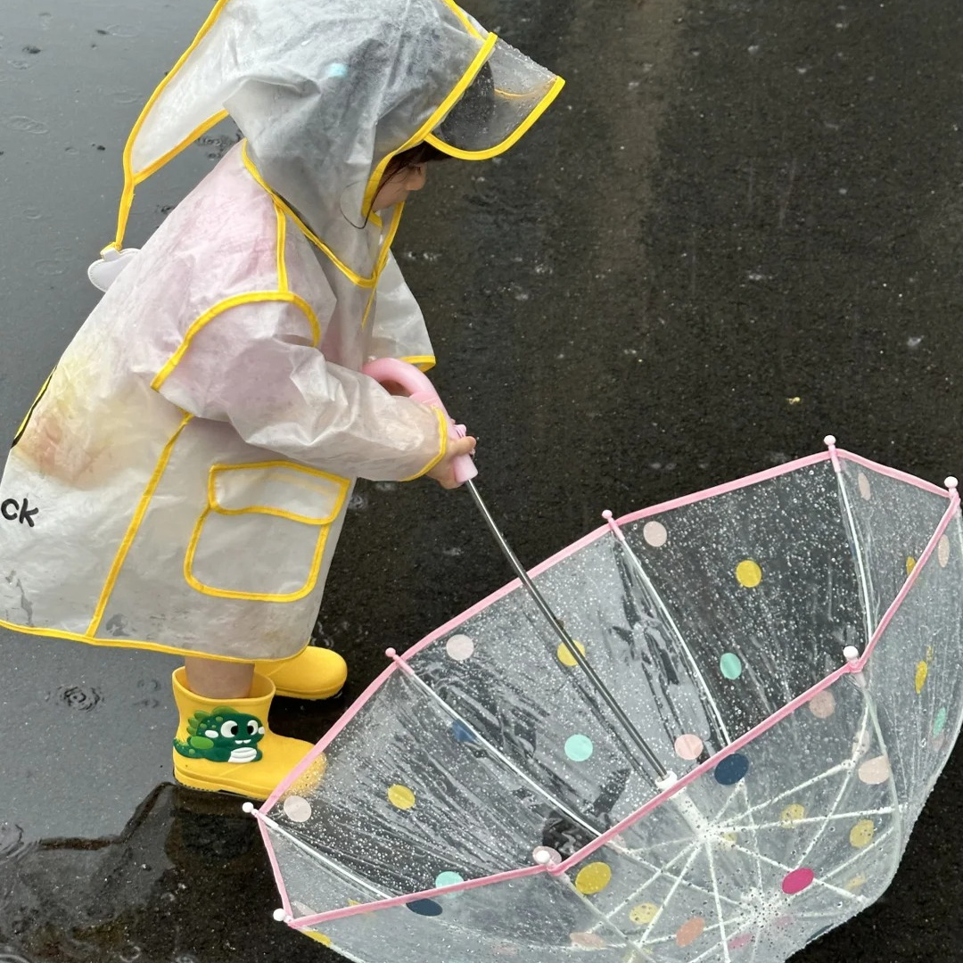 宝宝雨衣好可爱~小黄鸭雨披斗篷
