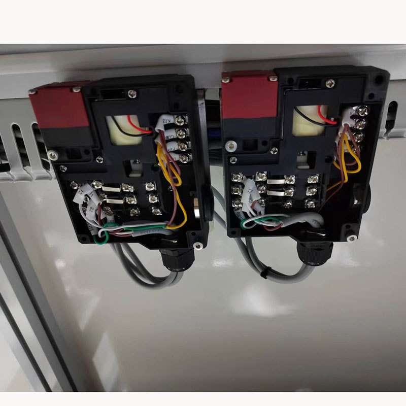 安全门开关电磁锁电磁式全自动锁定开关机械设备专用防护开关