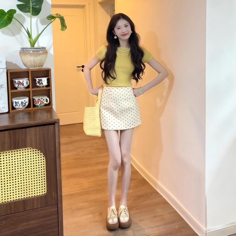 法式杏色西装波点半身裙女夏季薄款a字辣妹气质高腰显瘦包臀短裙