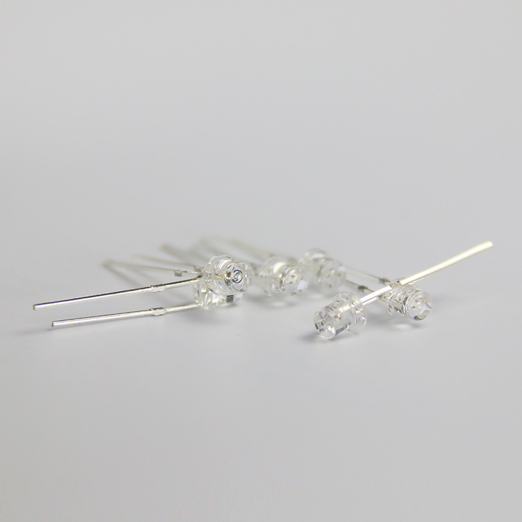 5mm平头白灯光长脚 室内照明5mm平头白灯珠led发光二极管直插式