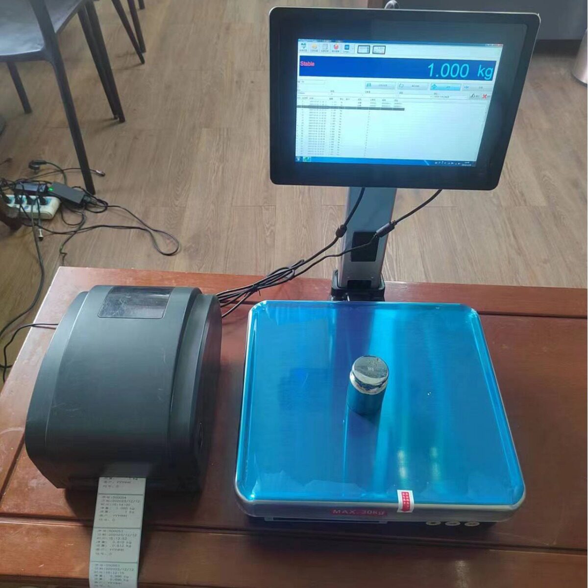 智能打印秤 可以直接输入品名 规格 订单号等信息电子称