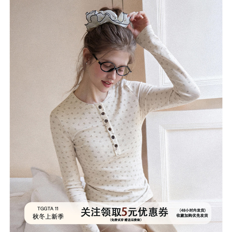 TGGTA11白色亨利领碎花长袖t恤女秋冬正肩内搭打底衫修身针织上衣