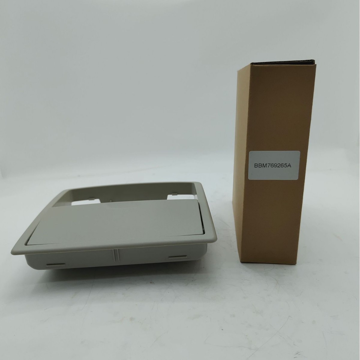 适用于马自达3 车顶阅读灯储物盒控制框架 BBM769265A
