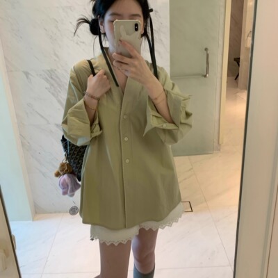 uungchuuu 25SS 奶绿V领衬衫