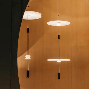 北欧创意餐厅吧台吊灯新款飞碟装饰灯设计师样板房书房卧室岛台灯