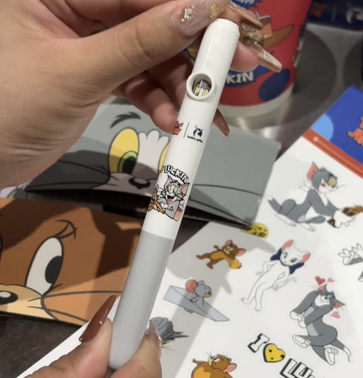 变脸笔可爱高颜值速干刷题笔按动中性笔小学生用水笔水性笔圆珠笔