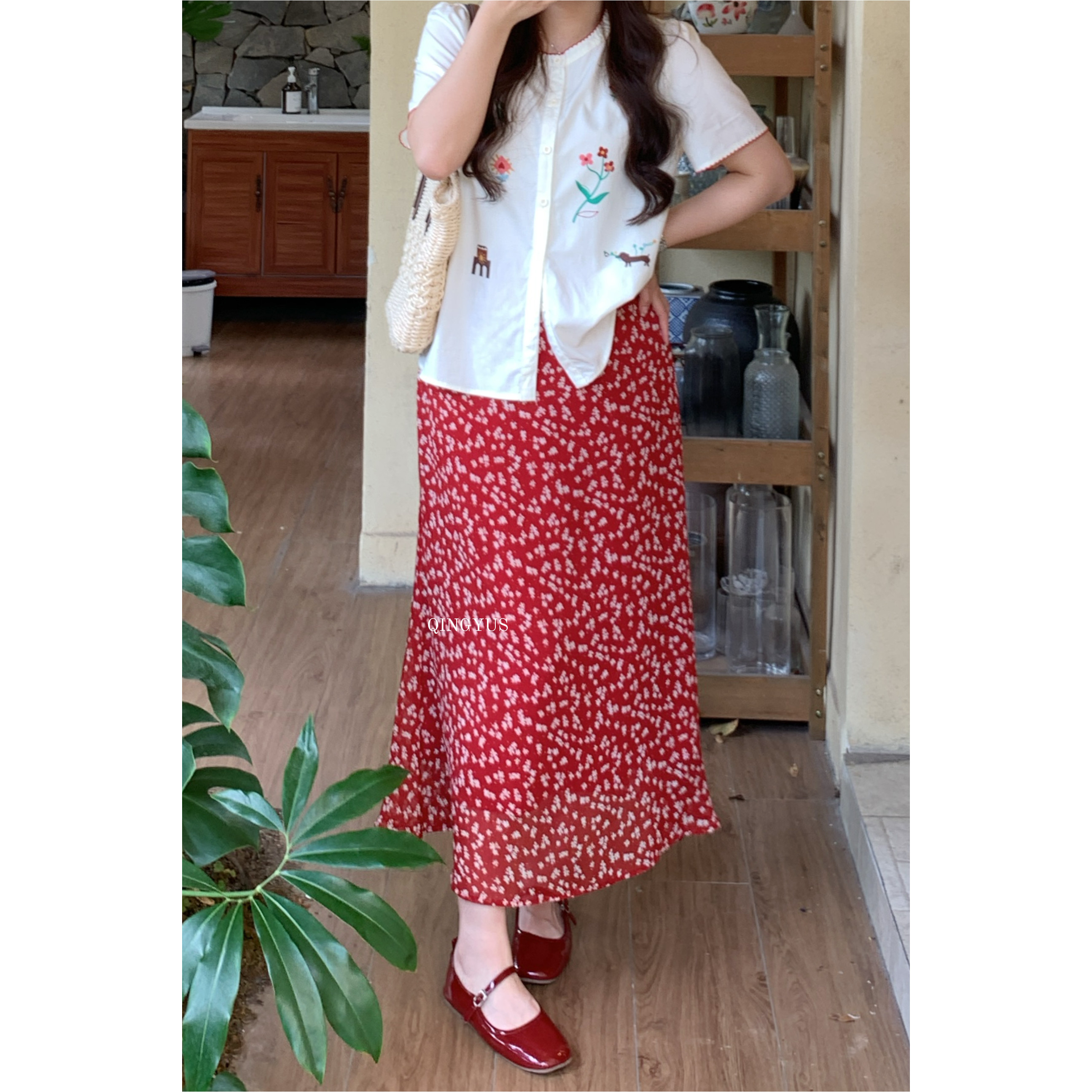 青屿衫-微胖夏季大码高腰复古红色雪纺碎花半身裙显瘦遮胯A字裙女