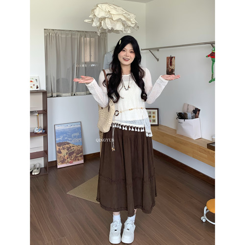 青屿衫-微胖大码早秋季韩系慵懒风镂空流苏不规则罩衫吊带两件套
