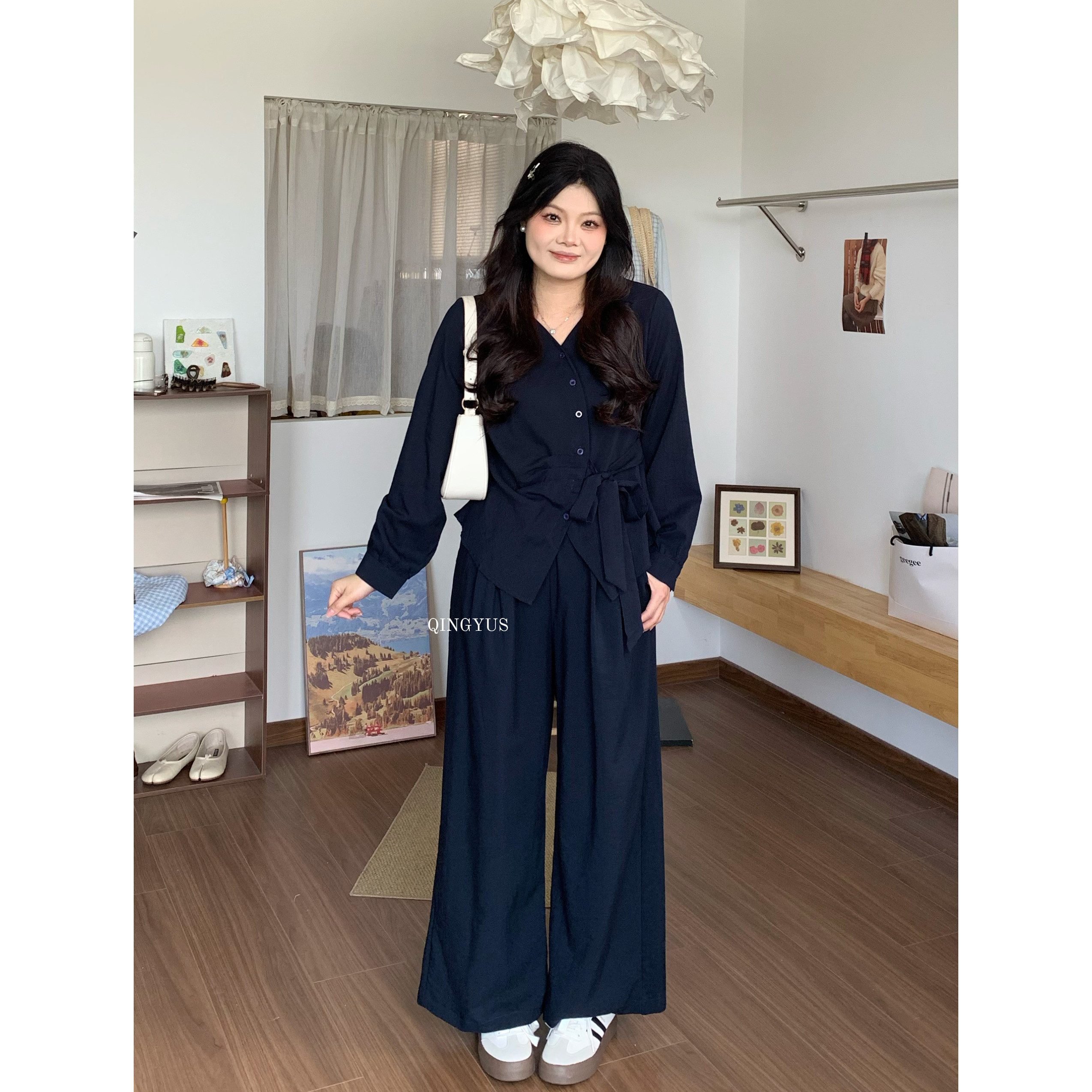青屿衫-微胖大码早秋韩系气质高级感V领绑带收腰衬衫阔腿裤两件套