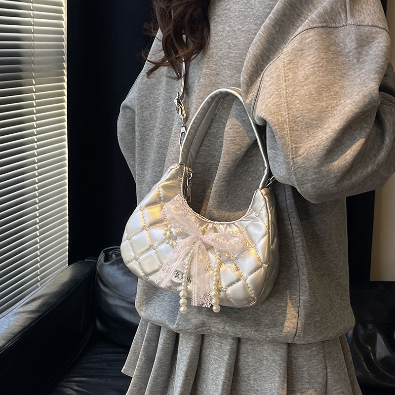 网红小香风手机包包女士2025新款春夏轻奢小众高级感单肩斜挎包