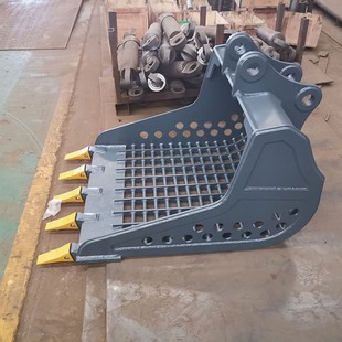 小型矿山斗栅格斗设备沟渠清洁用挖机筛分斗岩石挖机旋转式筛分斗