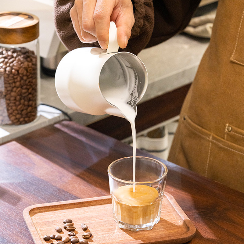 拉花缸尖嘴304l不锈钢咖啡拉花杯大肚打奶缸压纹奶泡缸打奶泡杯子,餐饮具,拉花缸/拉花杯/打奶缸,淘宝优惠券,粉丝福利购,淘宝优惠卷