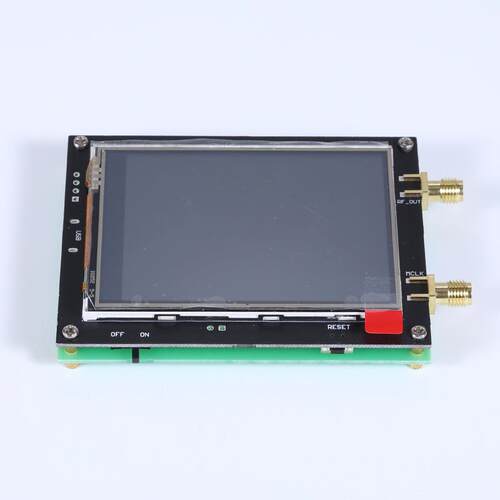 MAX2870射频信号源发生器模块23.5MHz-6000MHz高稳定LCD触摸屏