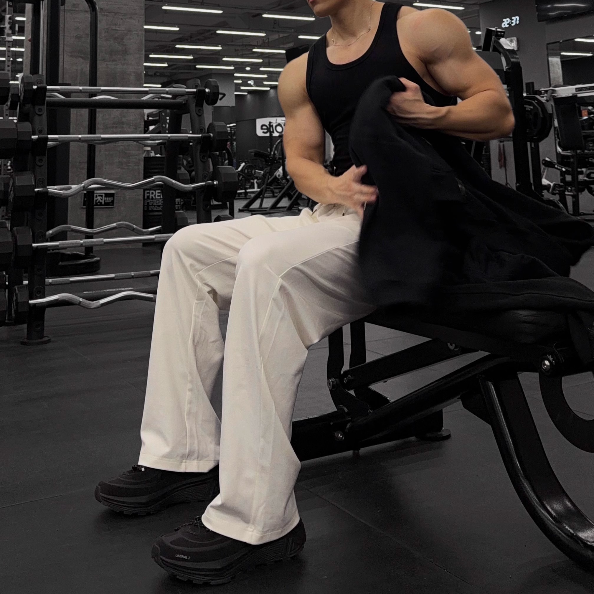 垂坠感直通休闲裤运动裤男款长裤