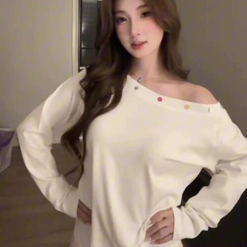 韩系设计感彩色扣子斜肩