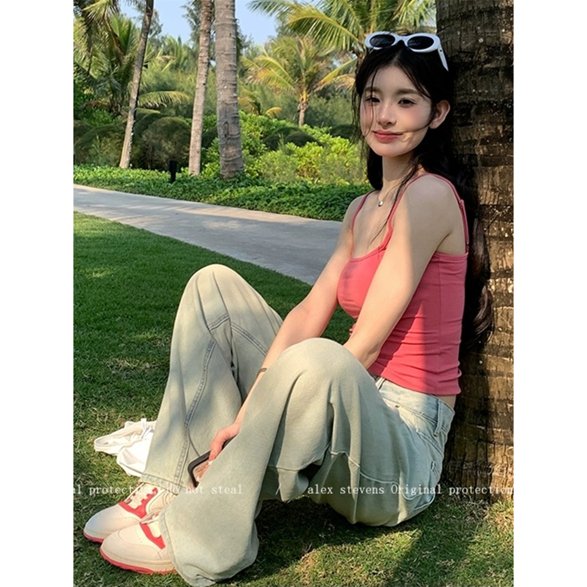 白灰色打底吊带背心女外穿内搭2026夏新款带胸垫遮副乳大码小上衣