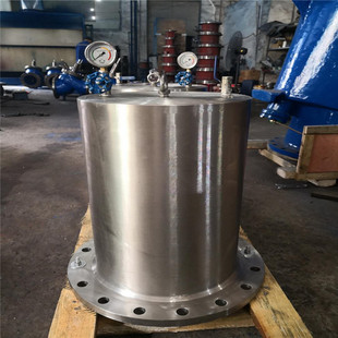 YQ9000-16C 活塞式水锤吸纳器 胆囊式消除器 DN250