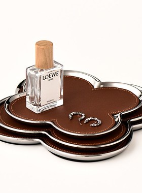 小西家轻奢风四叶草盘陶瓷皮革收纳盘首饰盘玄关钥匙Z盘装饰摆件