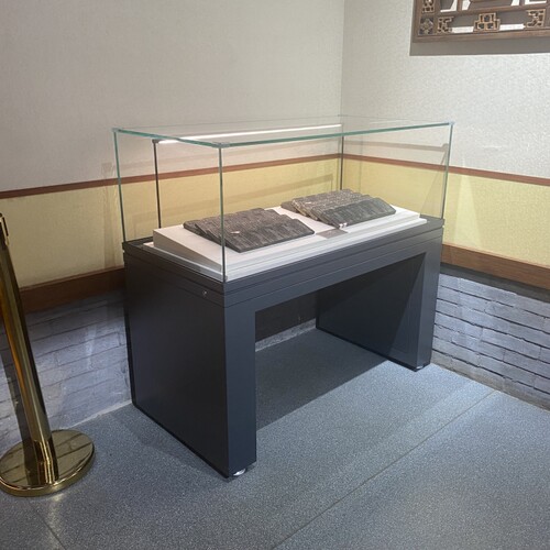 博物馆玻璃展示柜企业展厅纪念馆C陈列柜台产品柜古董文物展览柜