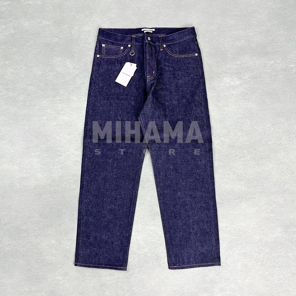 UE宽松直筒牛仔长裤