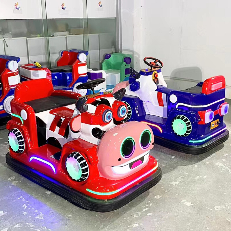 新款广场夜市摆摊商用电动碰碰车户外儿童亲子双人娱乐小型广场车