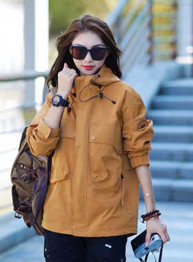 男女同款时尚潮流宽松连帽防水防风外套加厚秋季新品冲锋衣91020